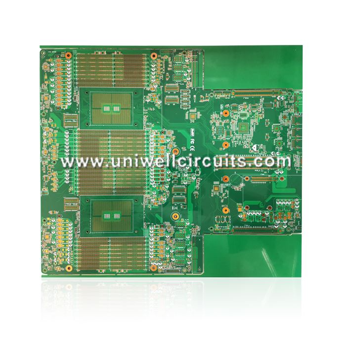 Plano posterior del servidor de alta velocidad de circuitos Uniwell